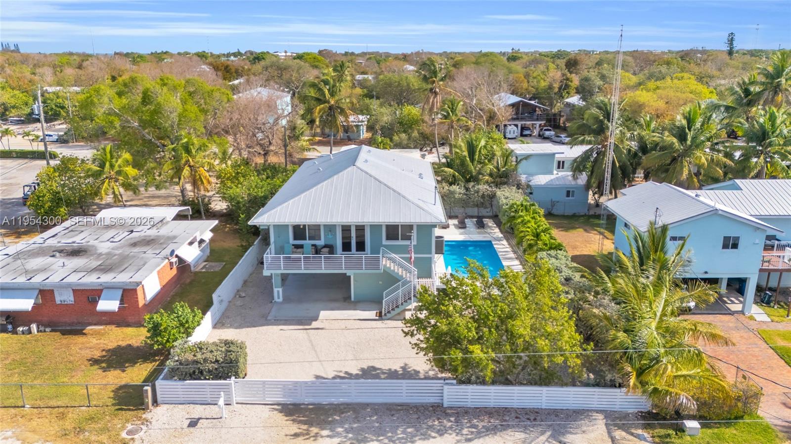 16 N Channel Dr, Key Largo FL 33037