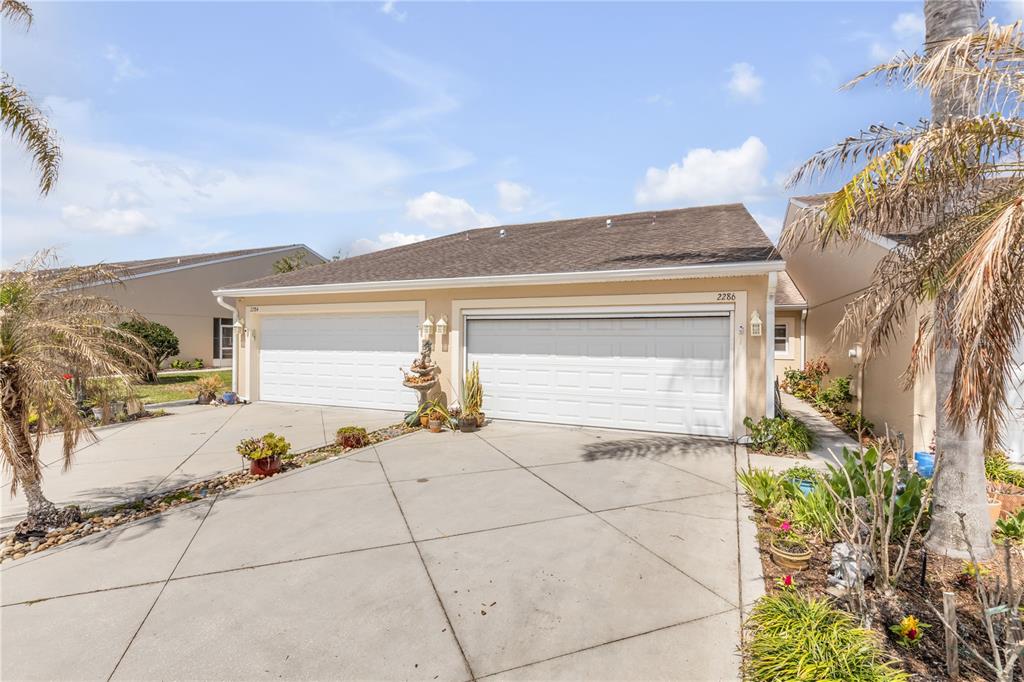 2286 HAWKS COVE CIRCLE