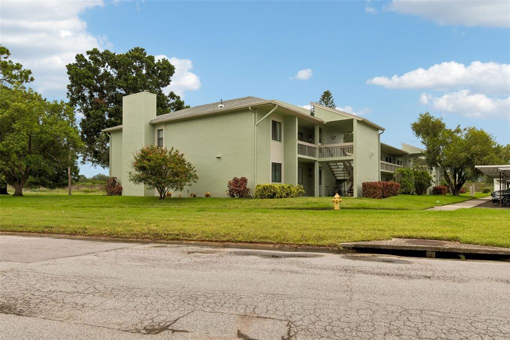 129 NANCY DRIVE, OLDSMAR, FL — photo 2 of 30