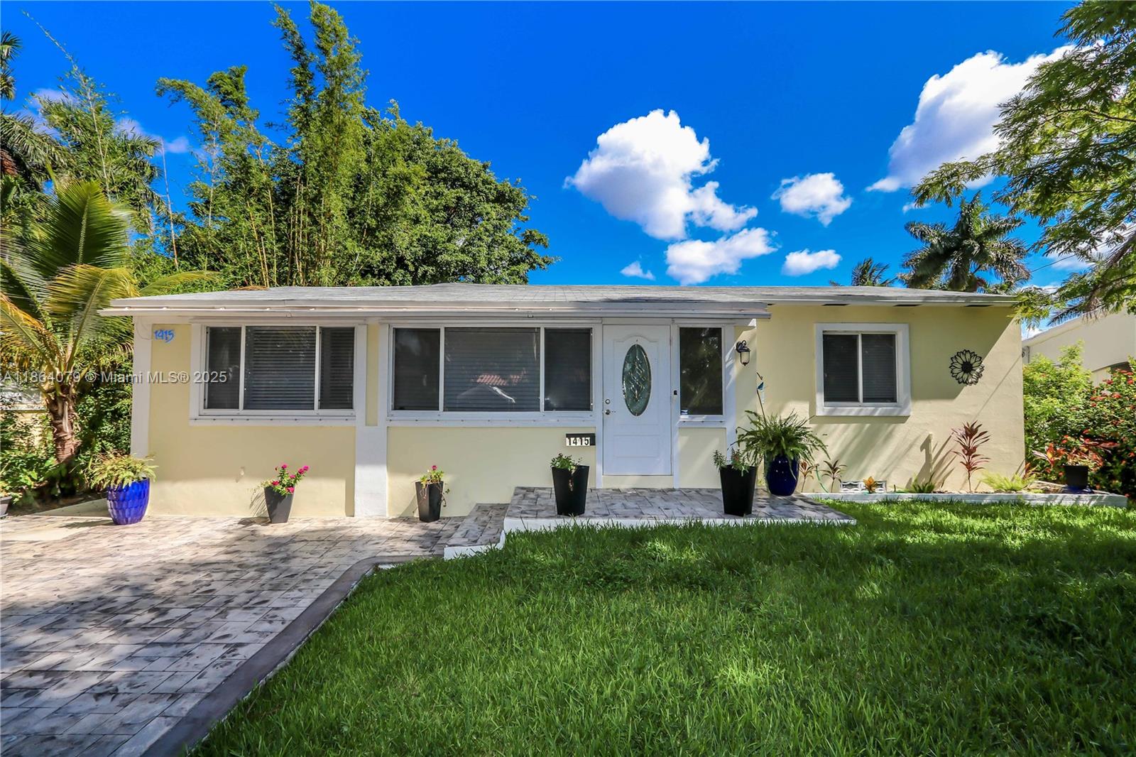 1415 Fletcher St, Hollywood FL 33020