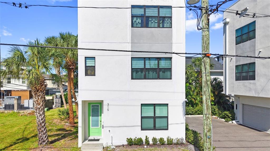 310 N OREGON AVENUE