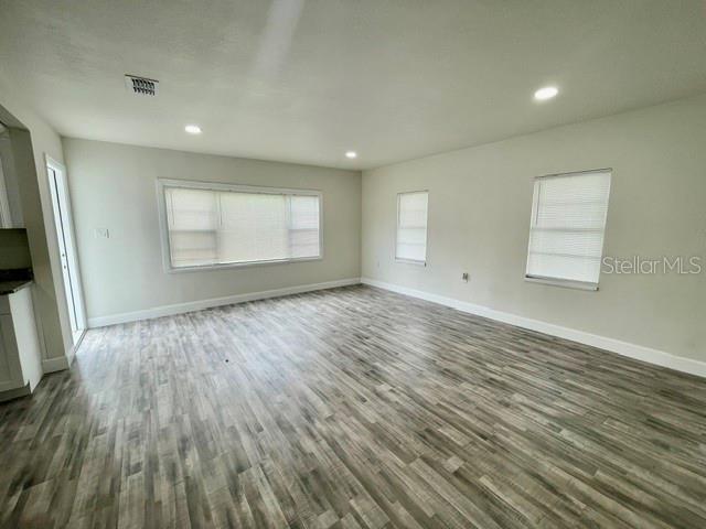 917 E 108TH AVENUE, TAMPA, FL — photo 4 of 14