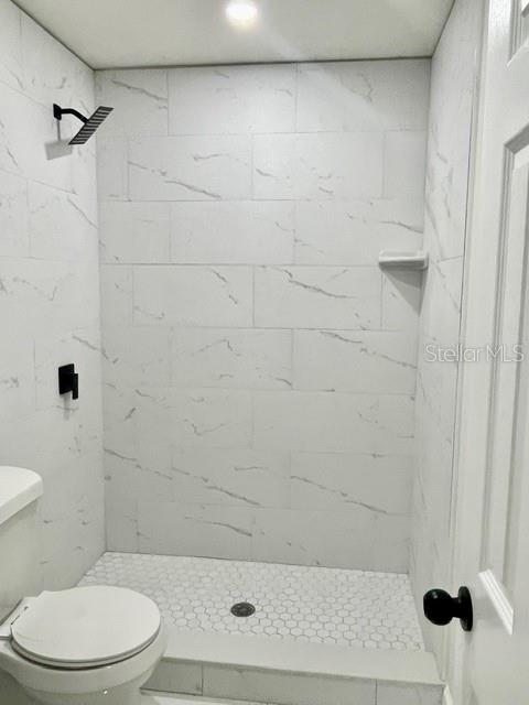 917 E 108TH AVENUE, TAMPA, FL — photo 5 of 14
