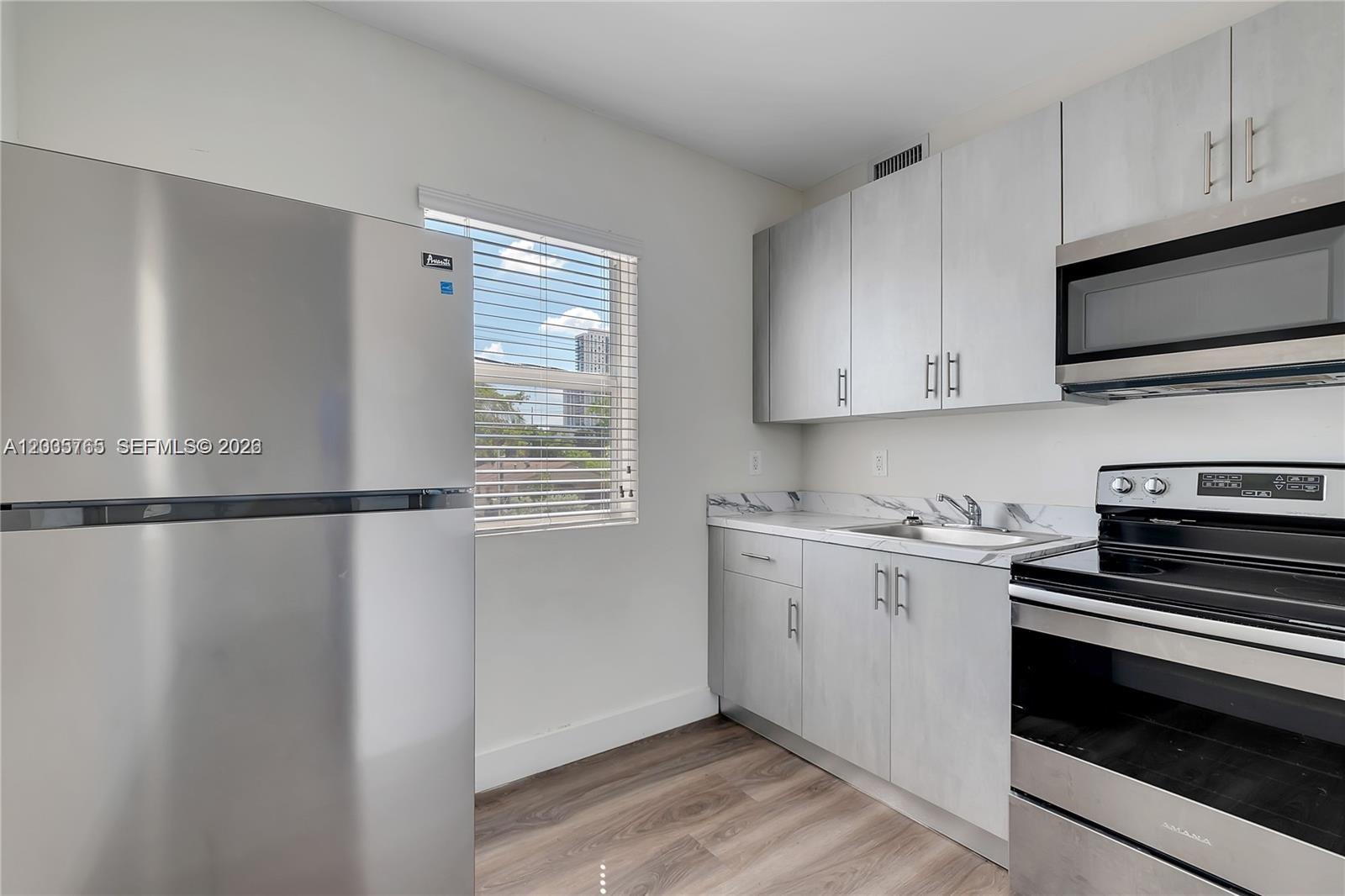 1710 NW 1st Ct # 13, Miami FL 33136
