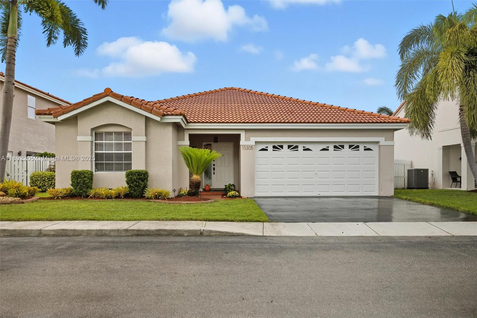 13305 NW 13th St, Sunrise FL 33323