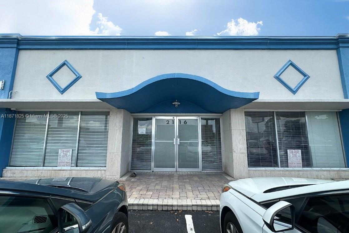 2116 N Dixie Hwy, Hollywood FL 33020