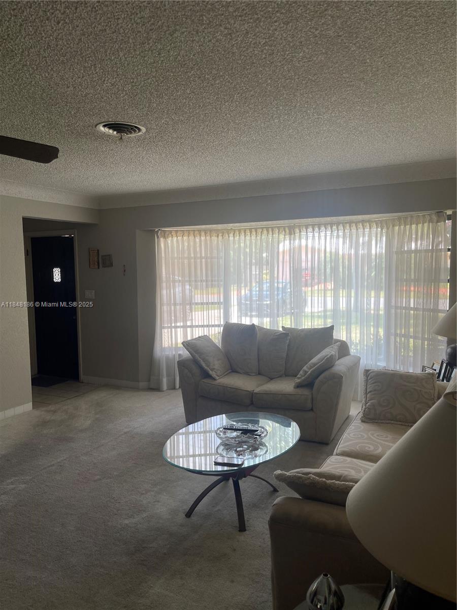 2730 NE 8th St, Pompano Beach FL 33062