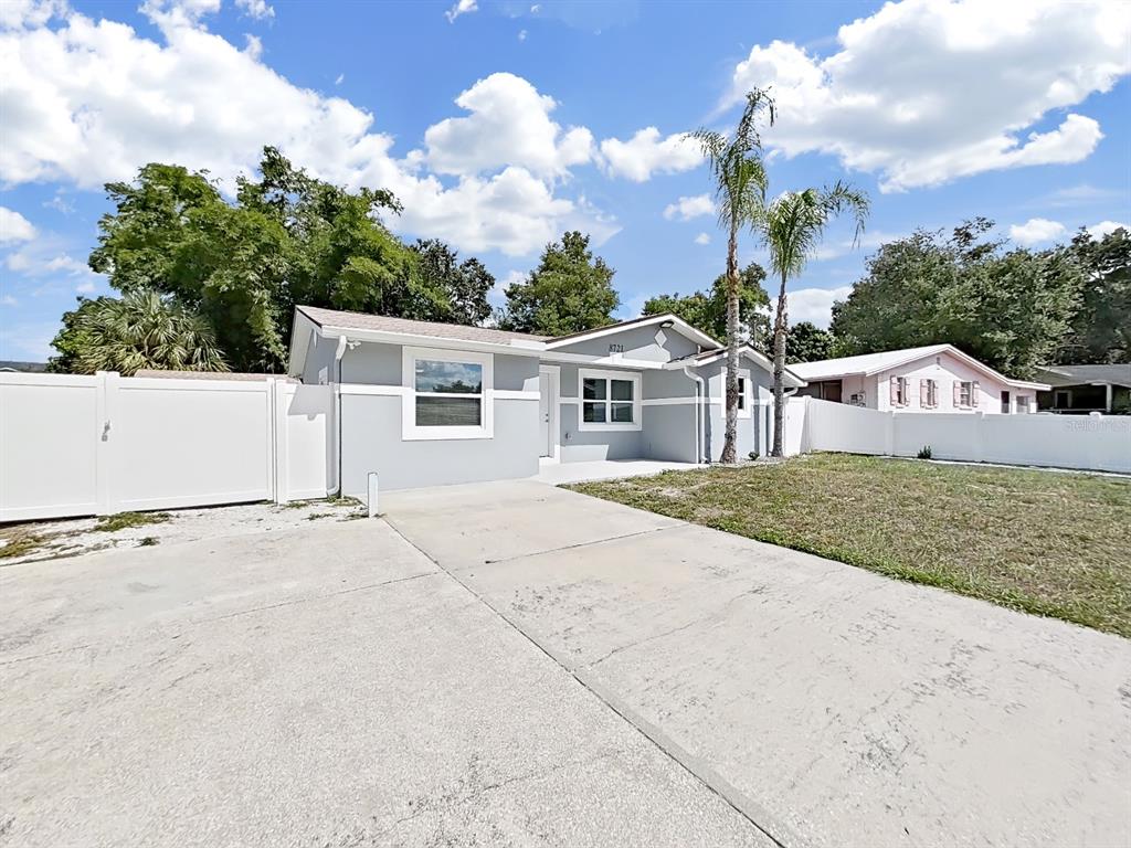 8721 N RIVER FOREST CIRCLE