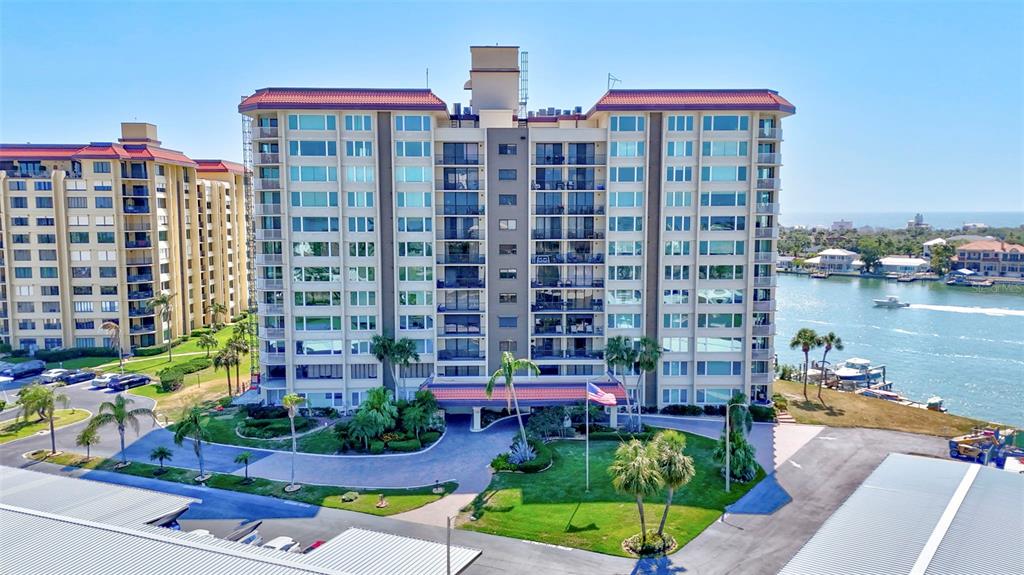 736 ISLAND WAY UNIT 303