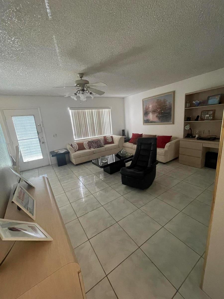 186 Flanders D # 186, Delray Beach FL 33484