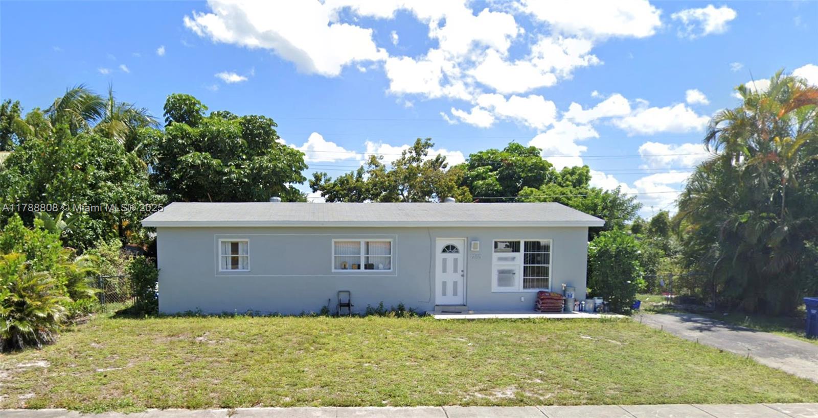 1280 NE 211th Ter, Miami FL 33179