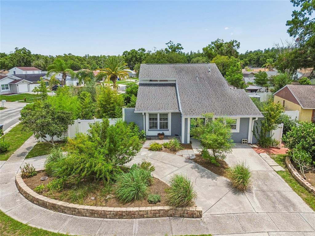 16018 SADDLESTRING DRIVE, TAMPA, FL — photo 3 of 30