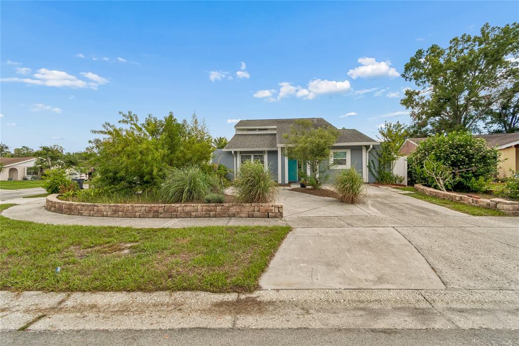 16018 SADDLESTRING DRIVE, TAMPA, FL — photo 5 of 30