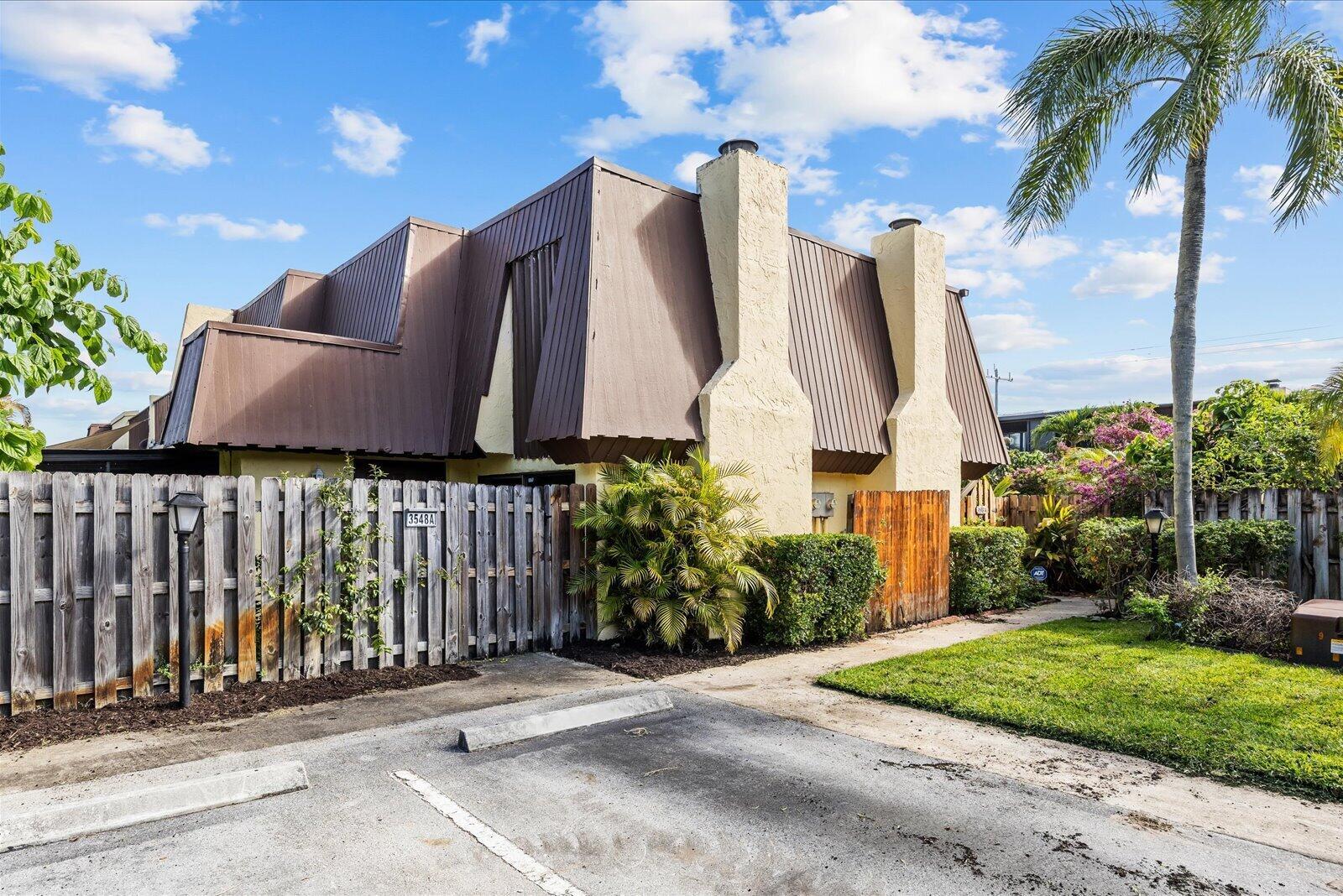 3548 Gardens East Drive # B, Palm Beach Gardens FL 33410