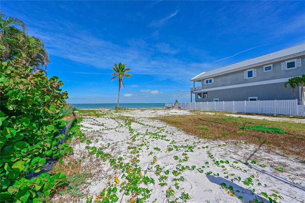 837 N SHORE DRIVE