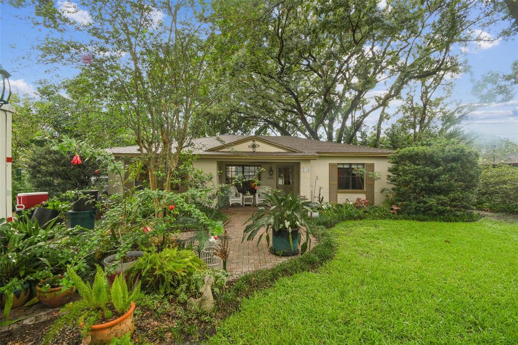 10708 N. WATERHOLE PLACE