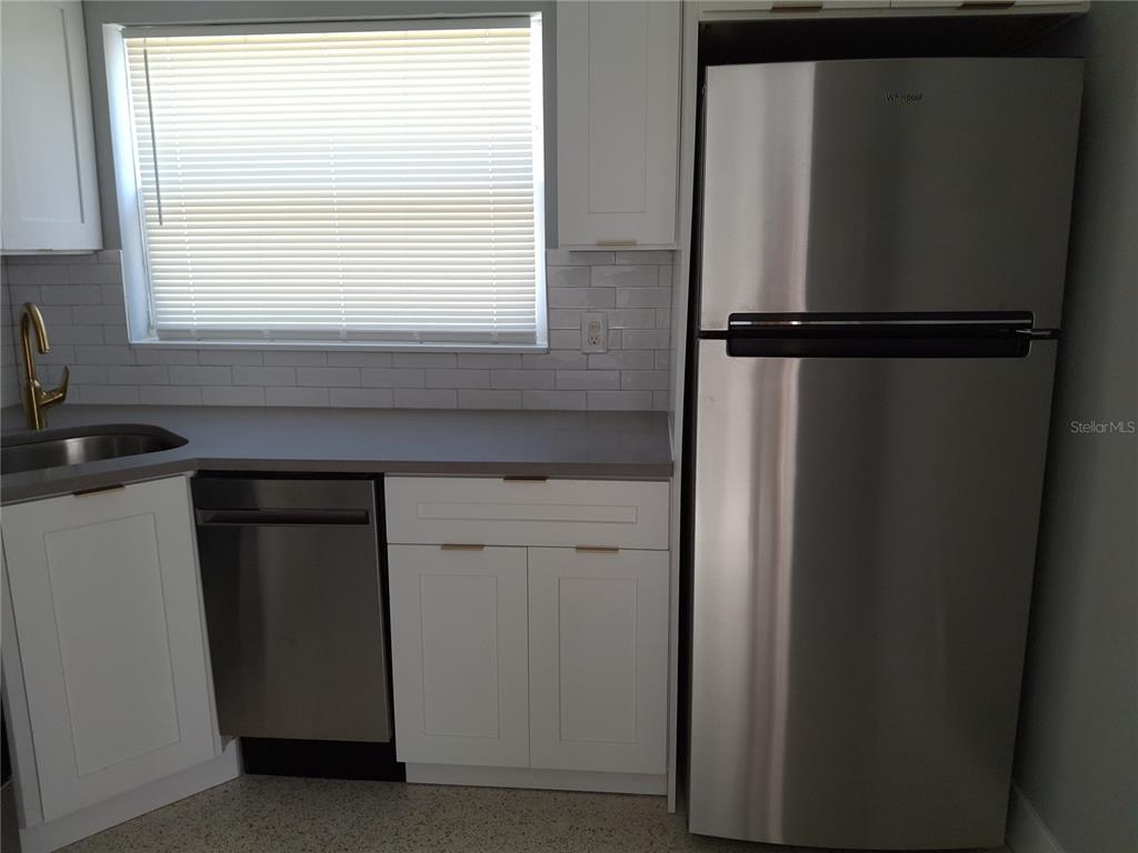 11355 3RD STREET E, TREASURE ISLAND, FL — photo 4 of 14