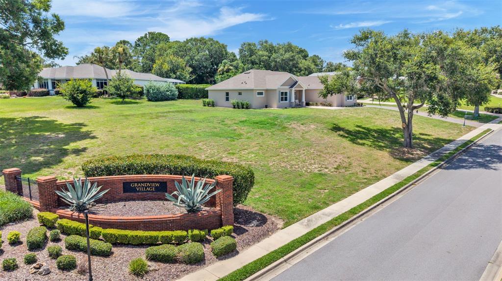 5701 CRESTVIEW DRIVE, LADY LAKE, FL — photo 4 of 30