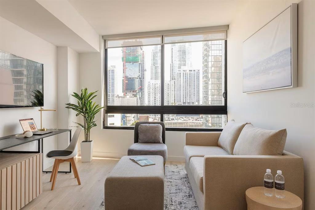 225 N MIAMI AVENUE UNIT 1407