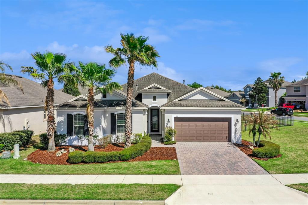 553 AUTUMN ASH DRIVE