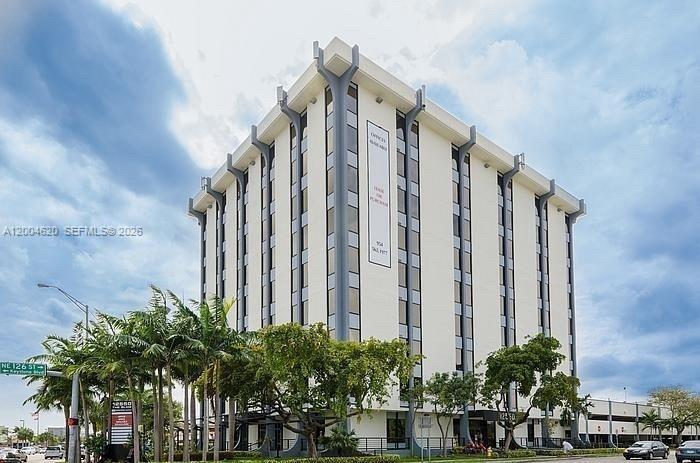 12550 Biscayne Blvd UNIT 403, North Miami FL 33181