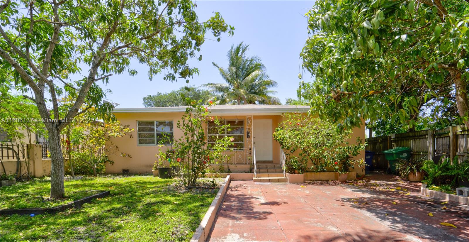 580 NW 120th St, Miami FL 33168