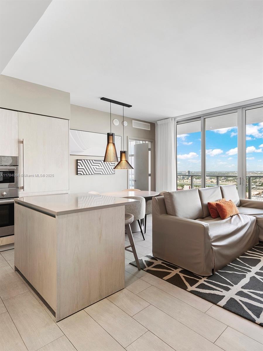 4010 S Ocean Dr # T3904, Hollywood FL 33019