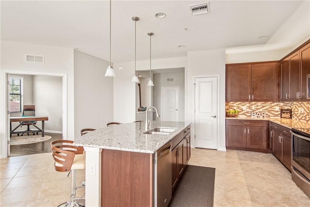 23508 AWABUKI DRIVE UNIT 202, VENICE, FL — photo 3 of 30