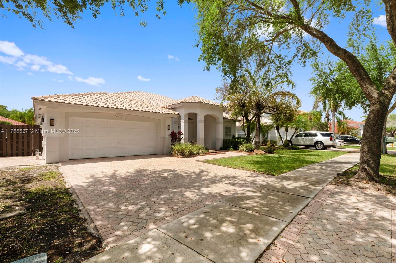 6216 NW 113th Ct, Doral FL 33178