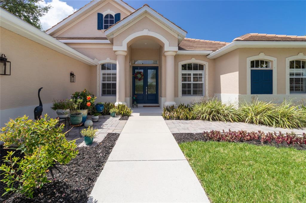 866 OAK BRIAR LANE