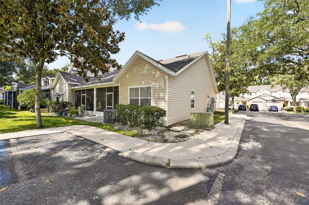 4700 SW ARCHER ROAD UNIT 127, GAINESVILLE, FL — photo 4 of 30