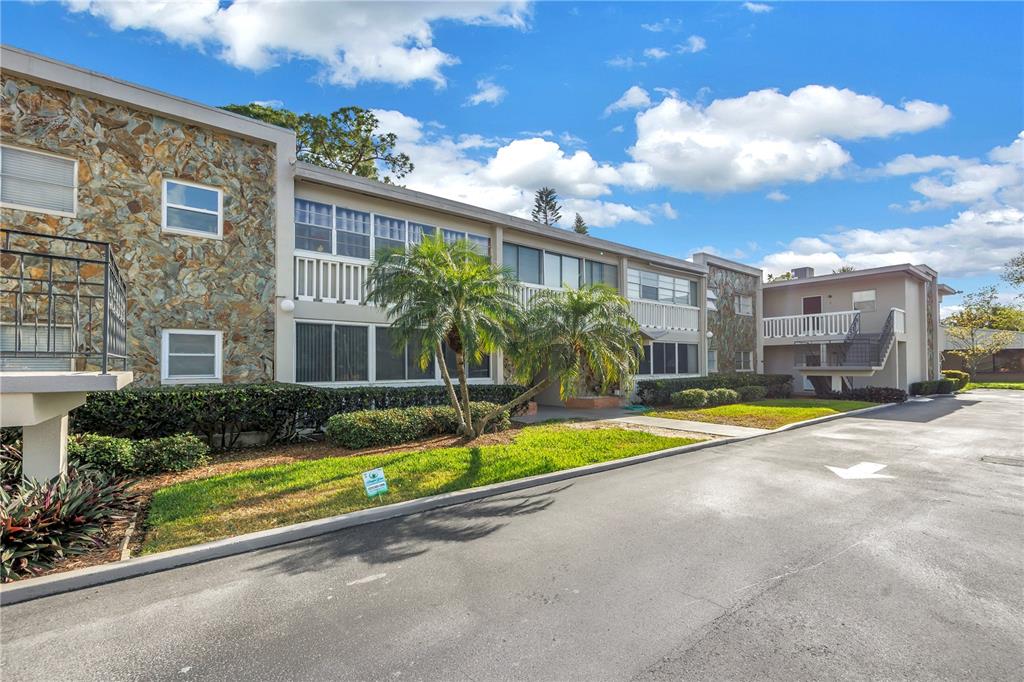 800 71ST AVENUE N UNIT 10