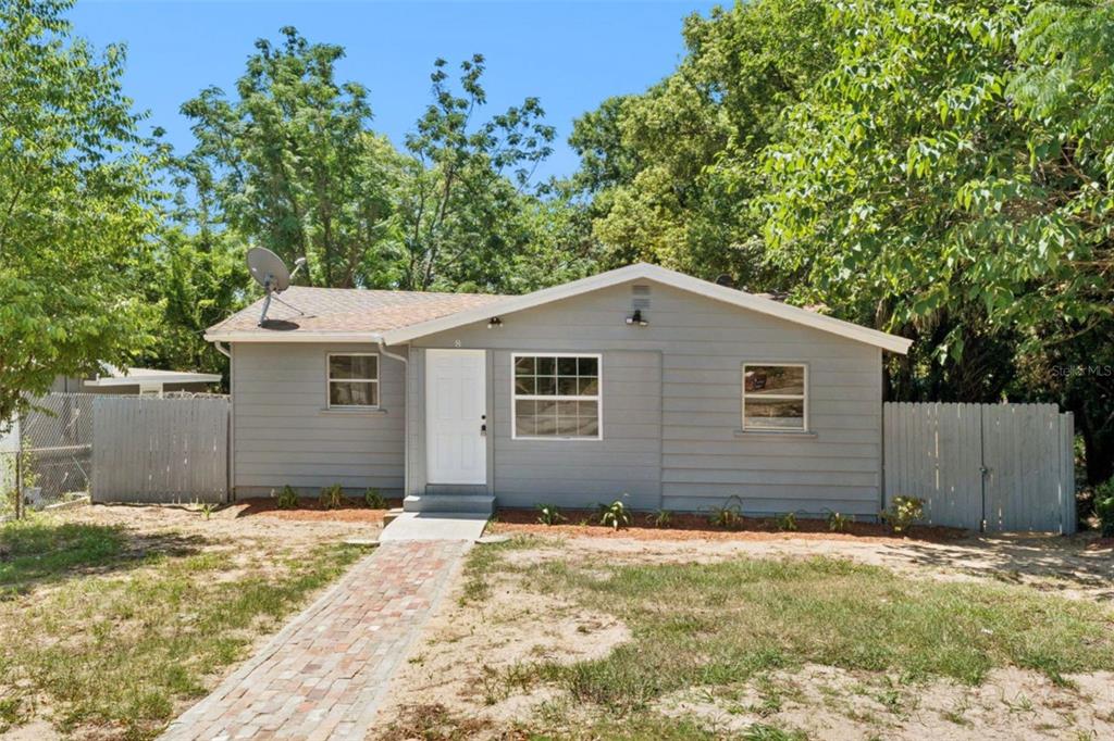 8 W ELLA J GILMORE STREET