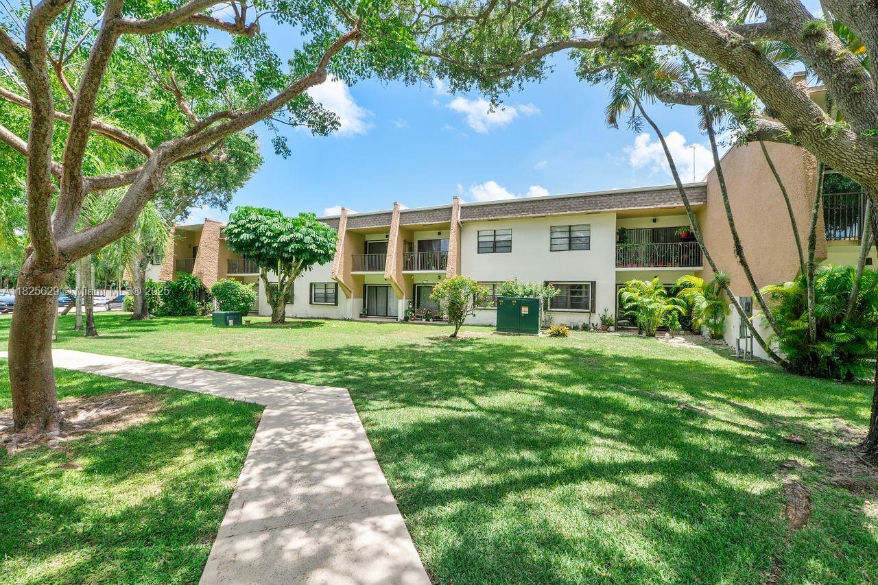 8261 SW 128th St # 215, Pinecrest FL 33156