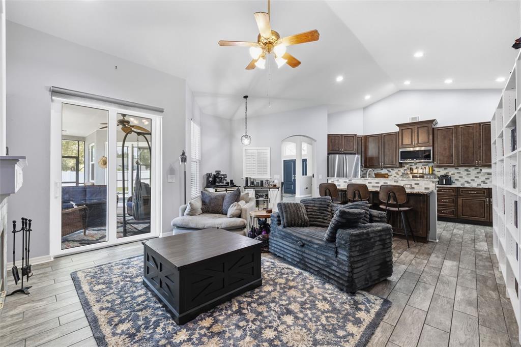 12020 RUNNING FOX CIRCLE, RIVERVIEW, FL — photo 4 of 30