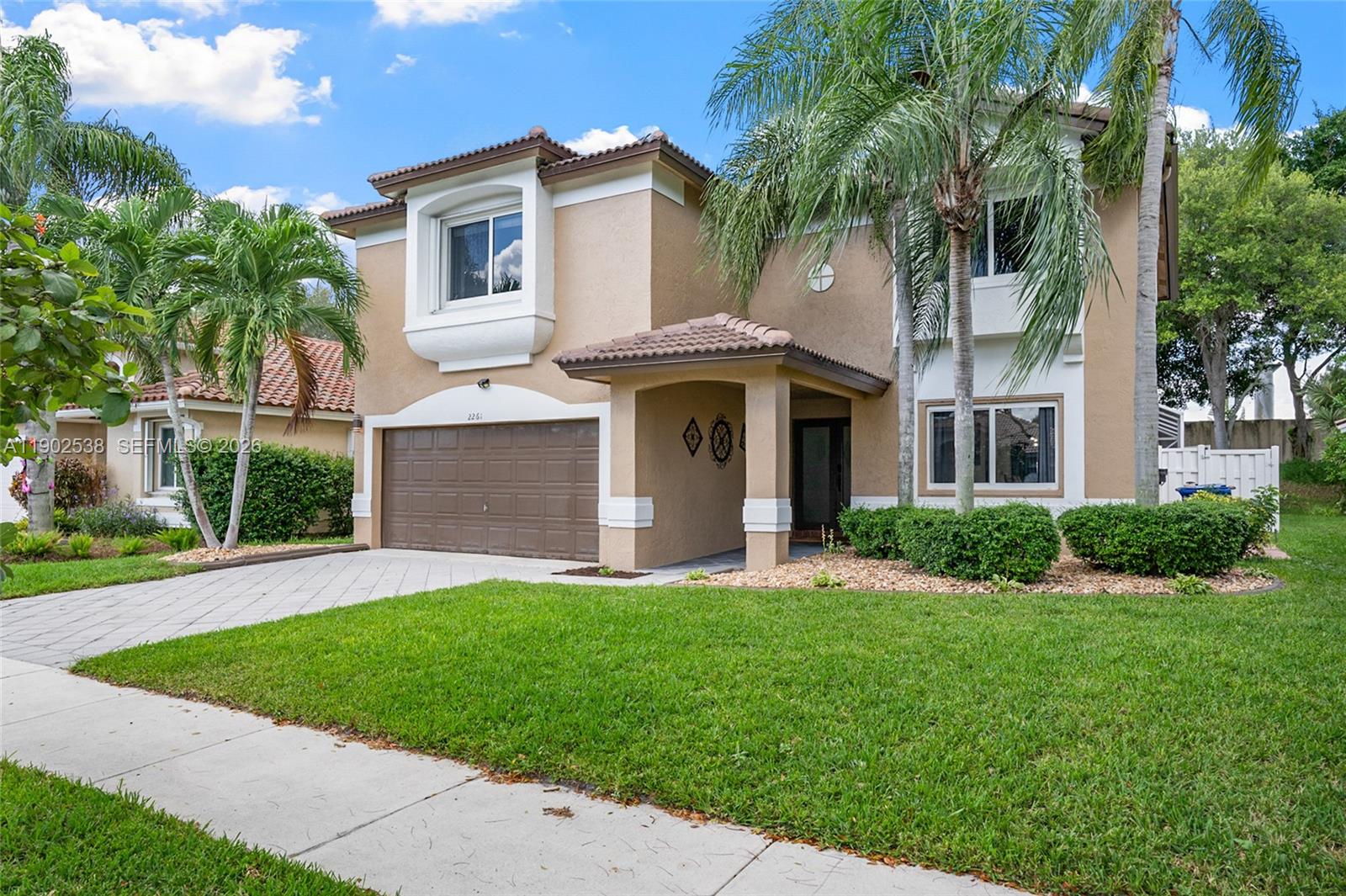 2261 NW 139th Ave, Sunrise FL 33323