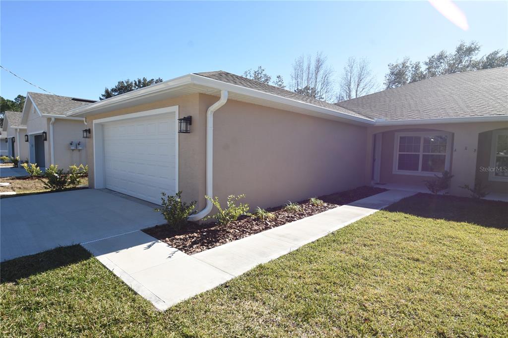 11 BUTTONWOOD LANE UNIT A