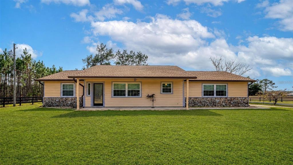 1327 W STATE ROAD 40