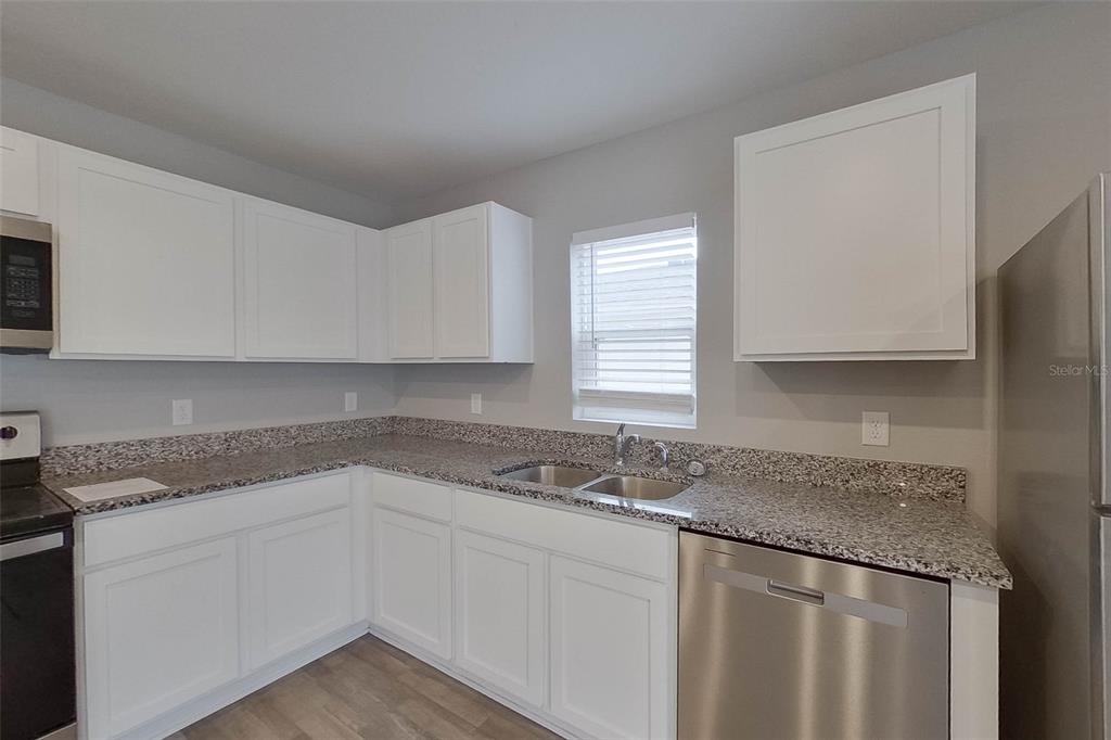1709 NEBRASKA LOOP, SUMTERVILLE, FL — photo 5 of 22