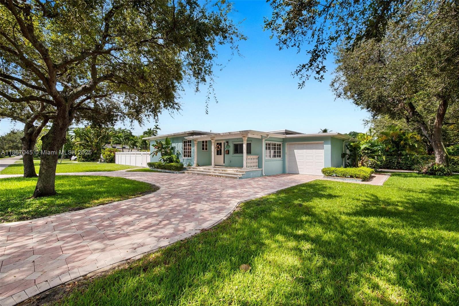 600 Oriole Ave, Miami Springs FL 33166