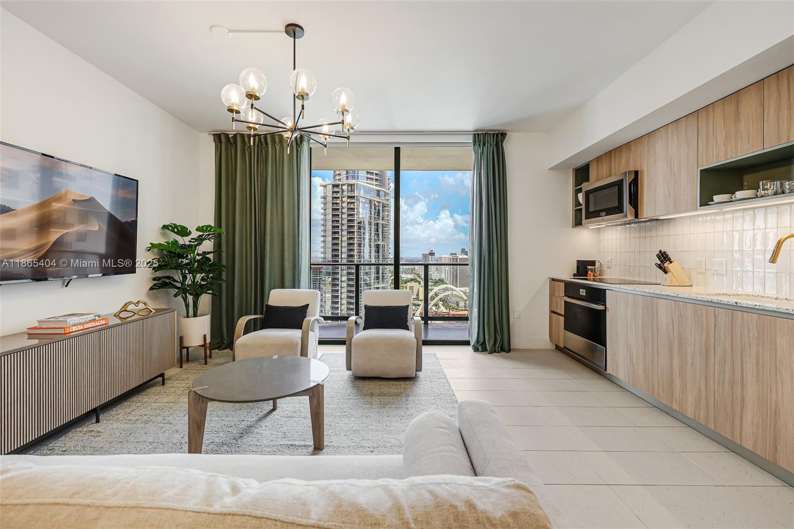 159 NE 6th St # 3601, Miami FL 33132
