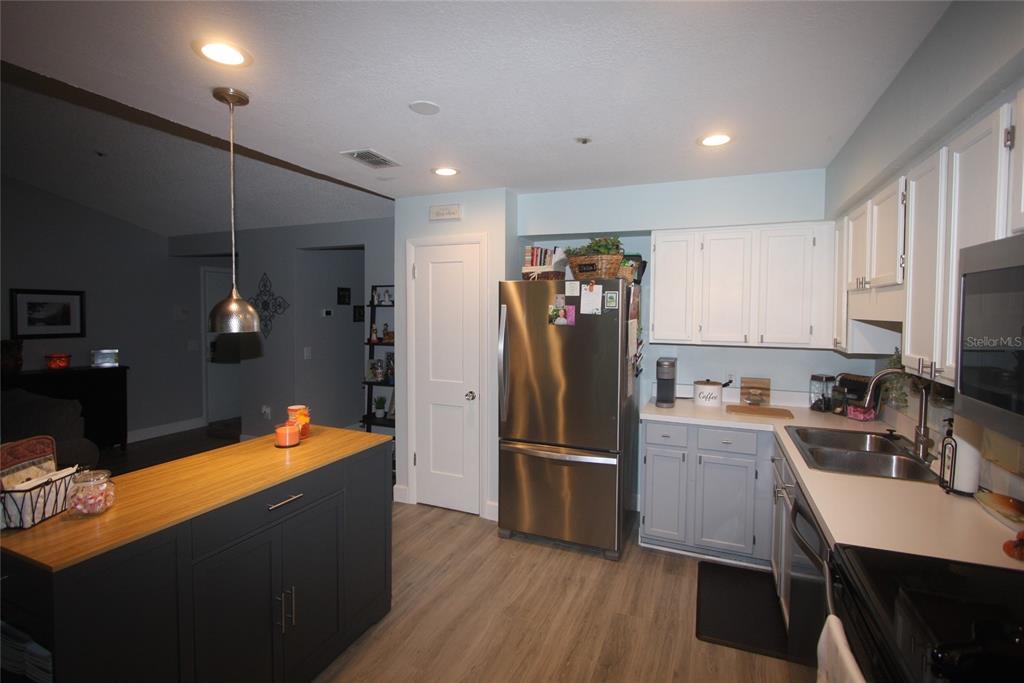 810 LOCH CALDER UNIT 25, APOPKA, FL — photo 2 of 24