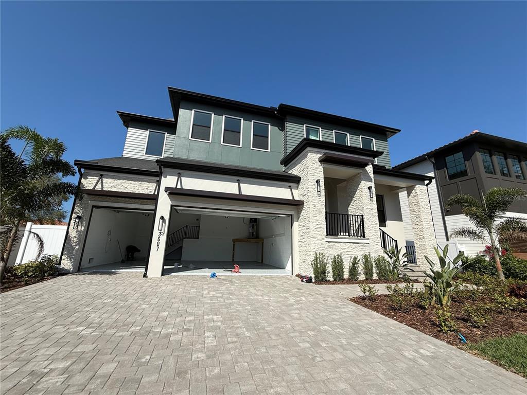 3607 S BELCHER DRIVE