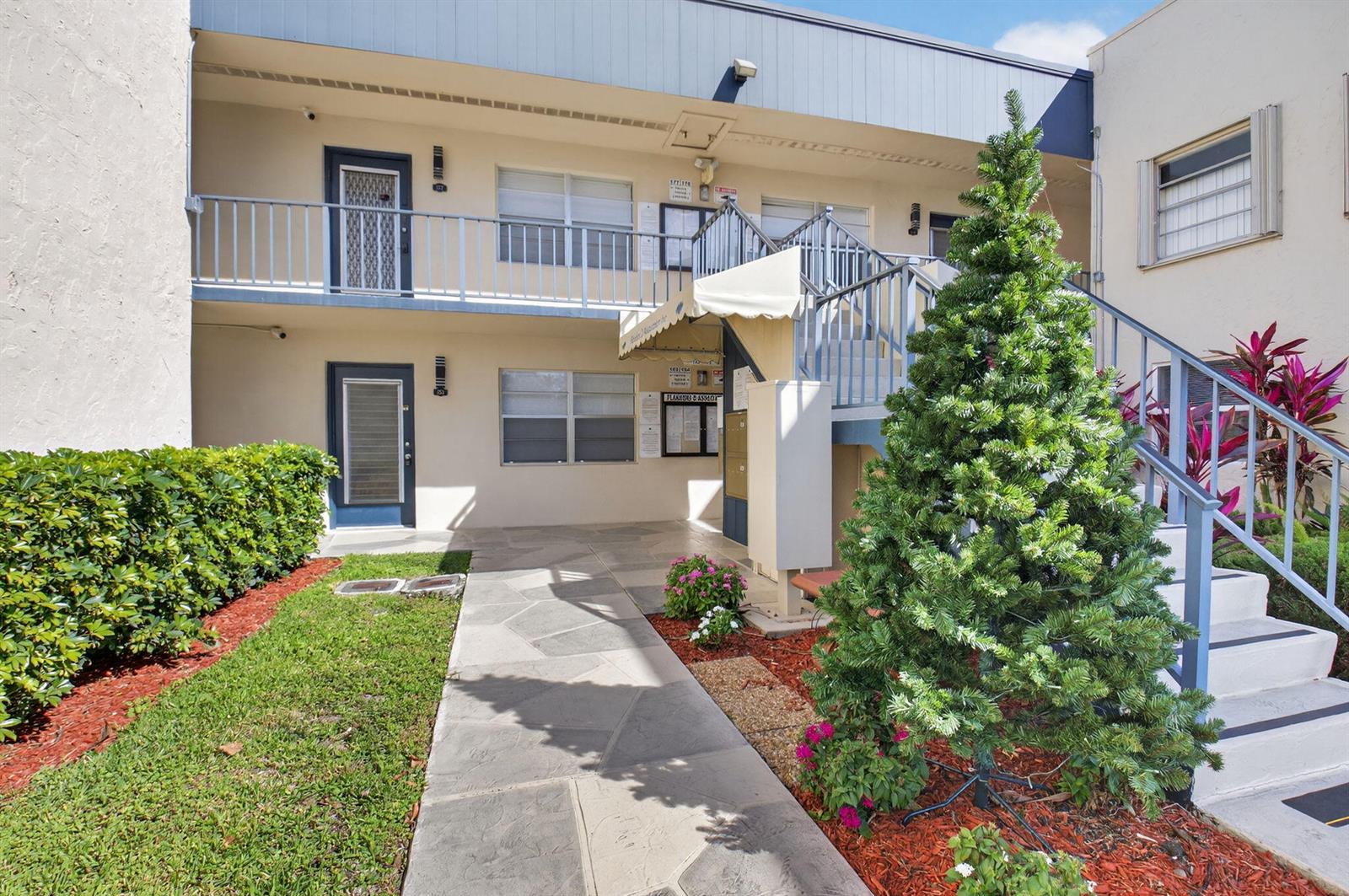 173 Flanders D, Delray Beach FL 33484
