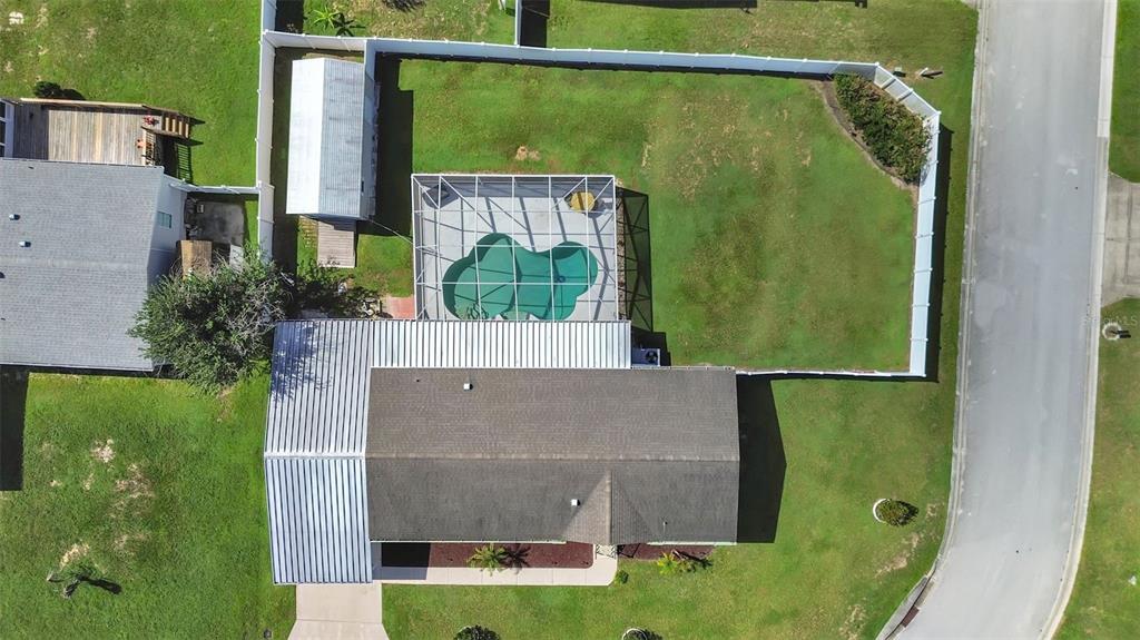 490 LINDSEY DR, LAKELAND, FL — photo 4 of 30