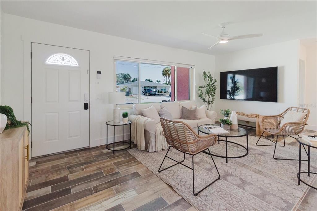 411 87TH AVENUE, ST PETE BEACH, FL — photo 4 of 30