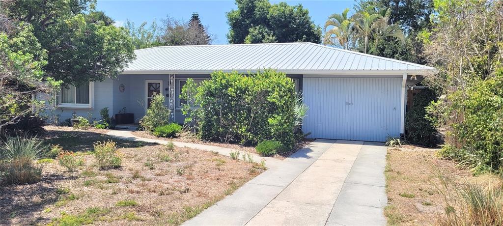 2230 BOUGAINVILLEA STREET