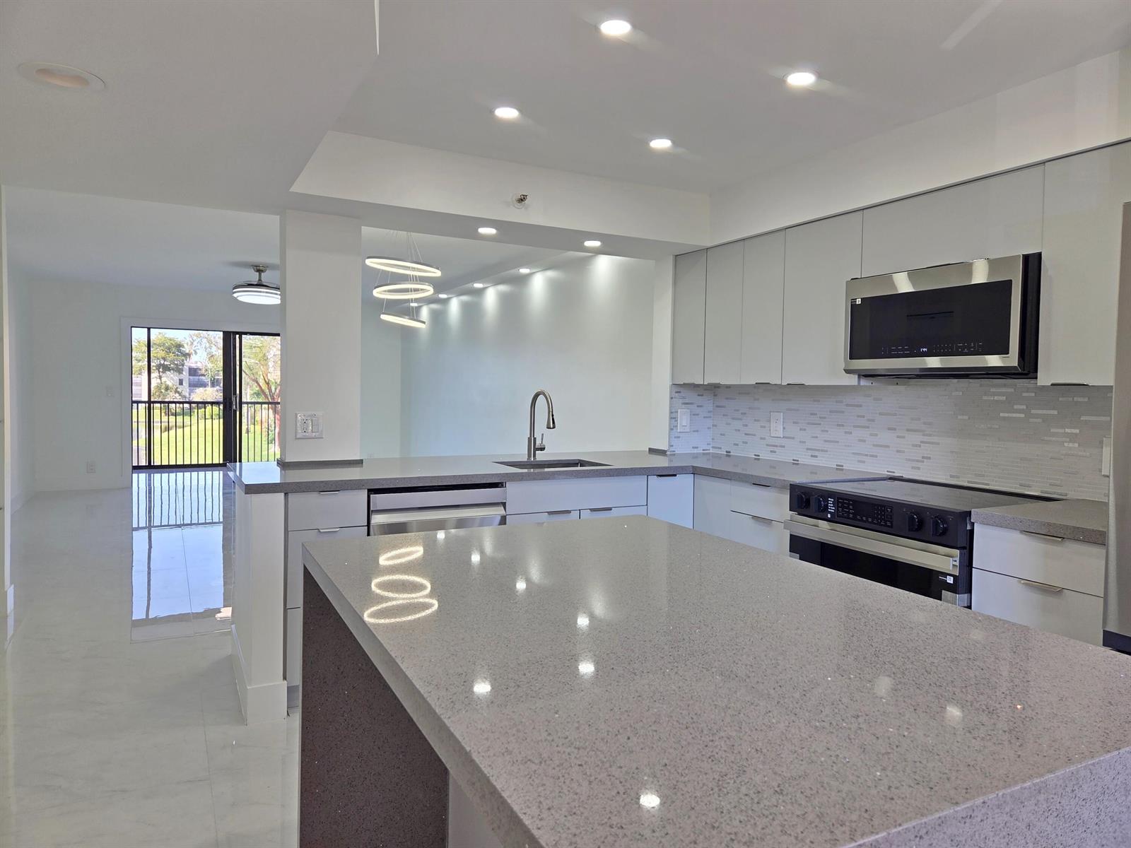 14460 Strathmore Lane # 307, Delray Beach FL 33446