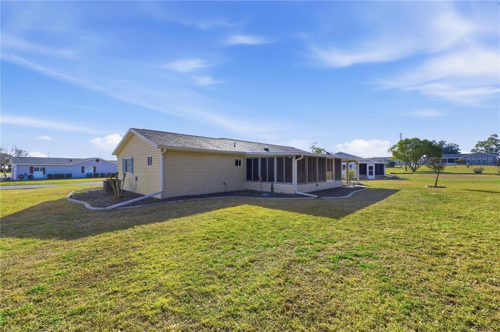 10689 SE 174TH LOOP, SUMMERFIELD, FL — photo 5 of 30