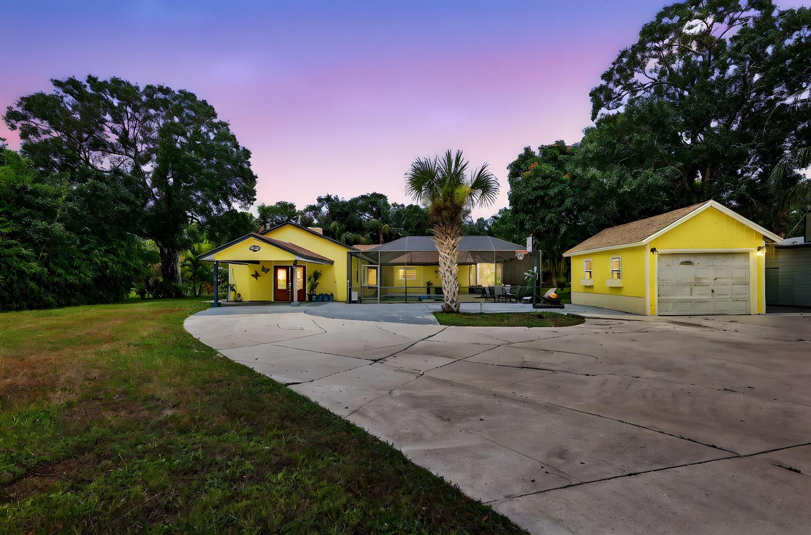 600 Gopher Hill Road, Fort Pierce FL 34982
